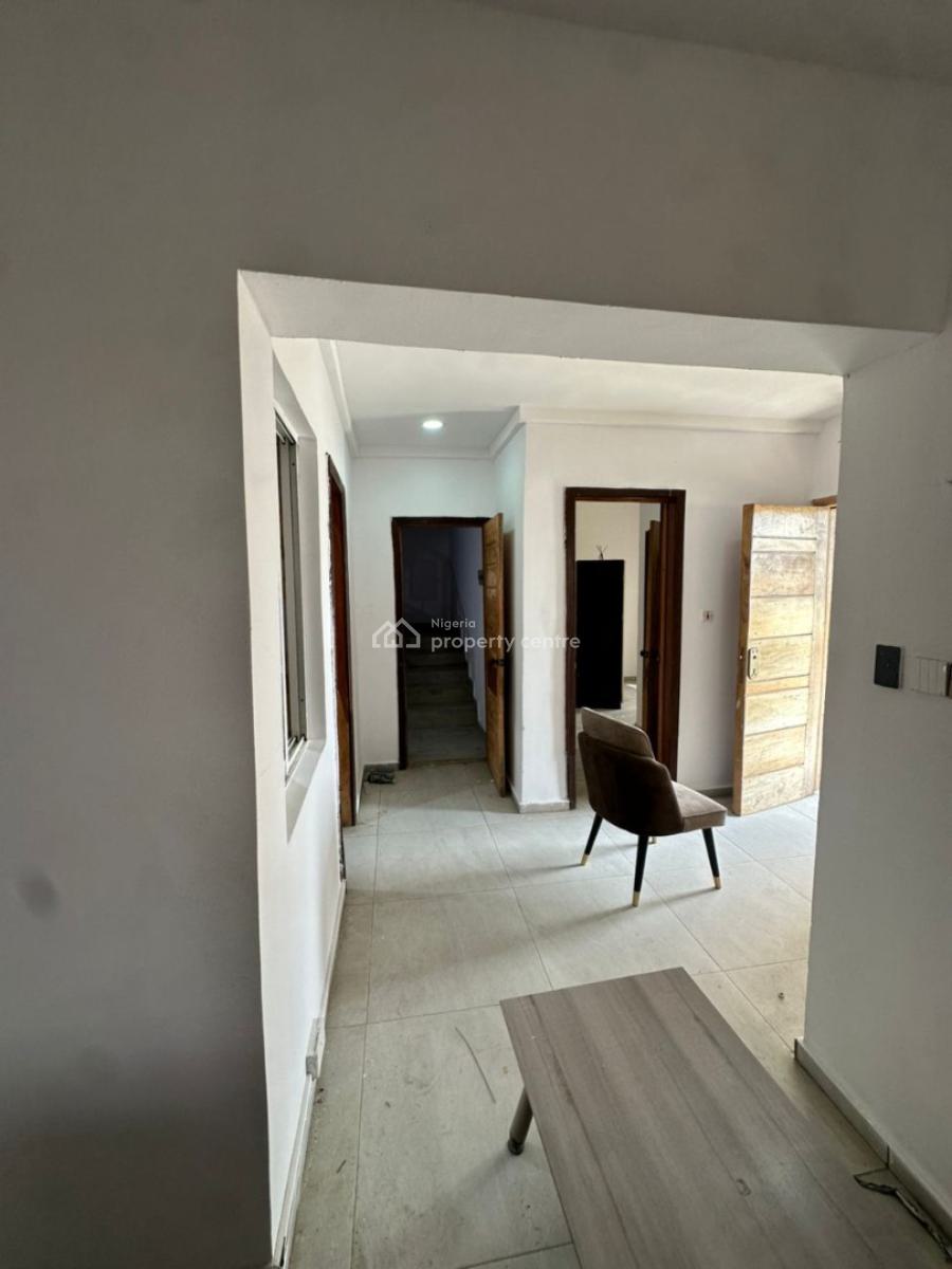 2-bedroom Flat, Ologolo Lekki, Lekki, Lagos, Flat / Apartment for Rent