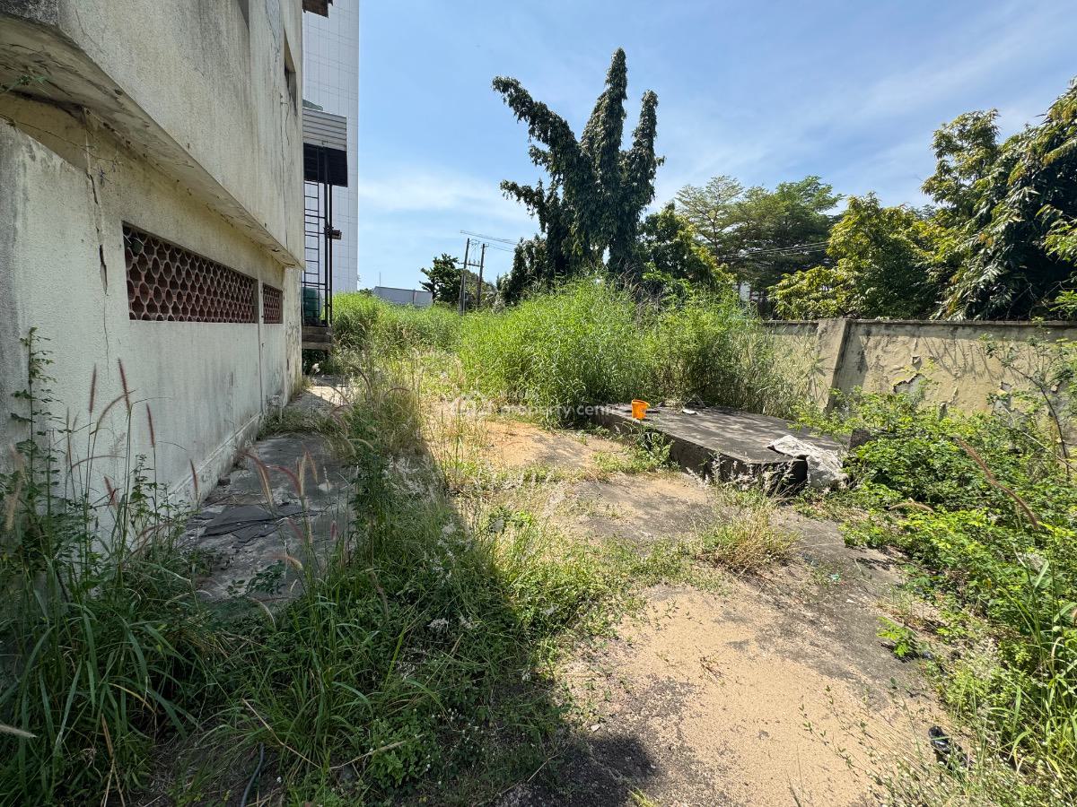 a Mixed Use 5 Bedroom House Sitting on 1,200sqm Land Area in V/i., Victoria Island, Victoria Island (vi), Lagos, Detached Duplex for Rent