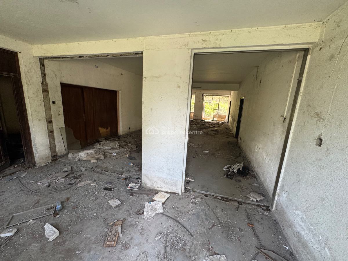 a Mixed Use 5 Bedroom House Sitting on 1,200sqm Land Area in V/i., Victoria Island, Victoria Island (vi), Lagos, Detached Duplex for Rent