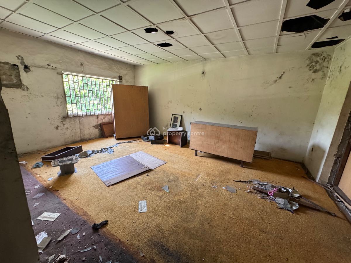 a Mixed Use 5 Bedroom House Sitting on 1,200sqm Land Area in V/i., Victoria Island, Victoria Island (vi), Lagos, Detached Duplex for Rent