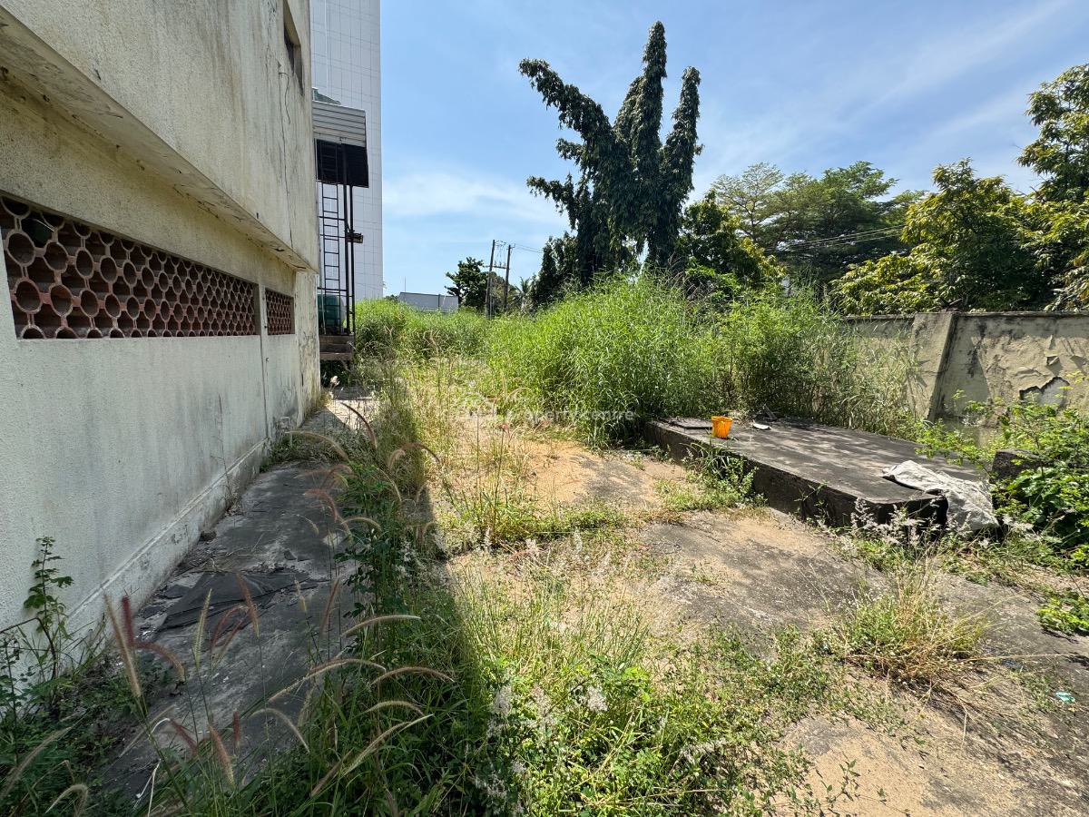 a Mixed Use 5 Bedroom House Sitting on 1,200sqm Land Area in V/i., Victoria Island, Victoria Island (vi), Lagos, Detached Duplex for Rent