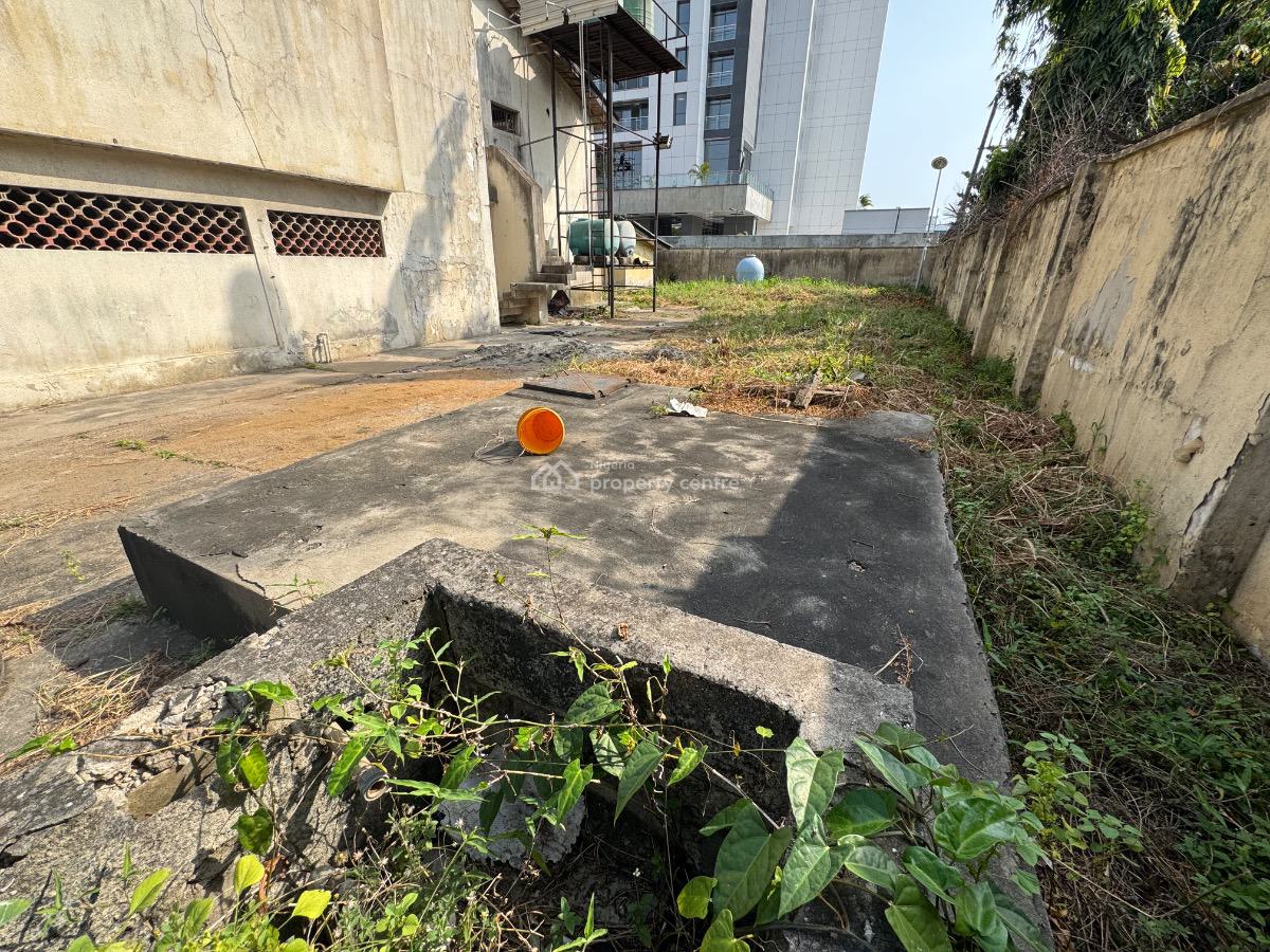 a Mixed Use 5 Bedroom House Sitting on 1,200sqm Land, Victoria Island (vi), Lagos, Detached Duplex for Rent