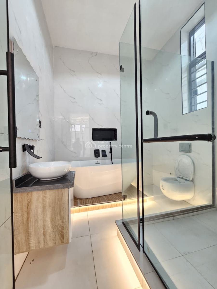 Outstanding Spacious 5 Bedroom Fully Detached Duplex with Bq, 2nd Toll Gate, Lekki, Lagos, Detached Duplex for Sale