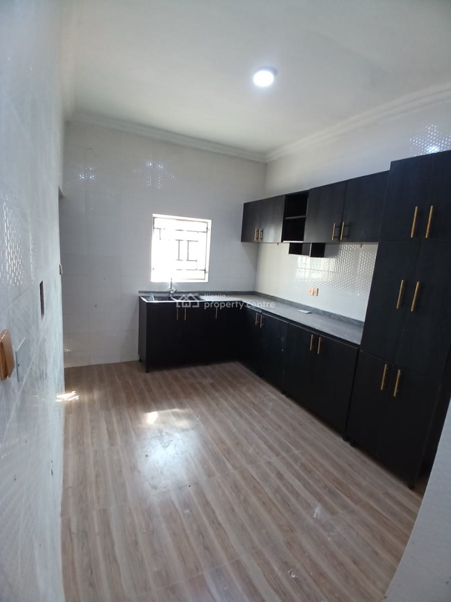 Brand New 3 Bedroom Block of Flat, Guzape Abuja Diplomatic Zone, Guzape District, Abuja, House for Rent