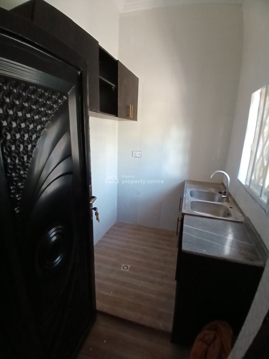 Brand New 1 Bedroom Block of Flats, Guzape Abuja Diplomatic Zone, Guzape District, Abuja, House for Rent