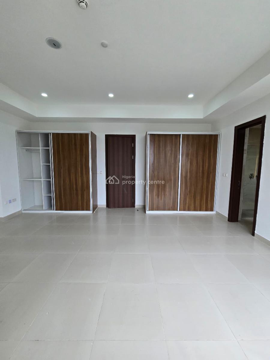 Excellent 3 Bedroom Apartment with a Gym,pool,bq,elevator, Lekki Phase 1, Lekki, Lagos, House for Sale