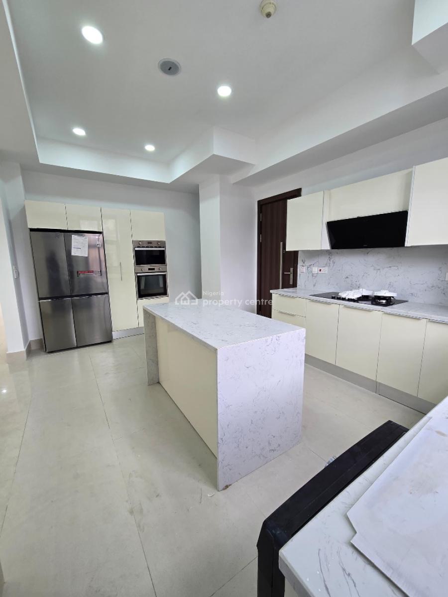 Excellent 3 Bedroom Apartment with a Gym,pool,bq,elevator, Lekki Phase 1, Lekki, Lagos, House for Sale