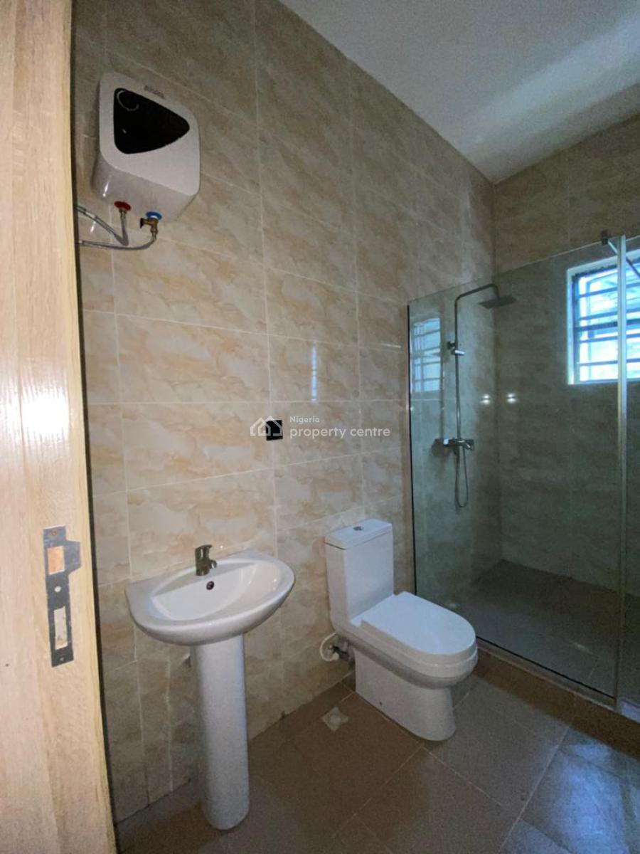 Spacious 4 Bedroom Terrace Duplex in a Secured Estate, Vgc, Lekki, Lagos, Terraced Duplex for Rent