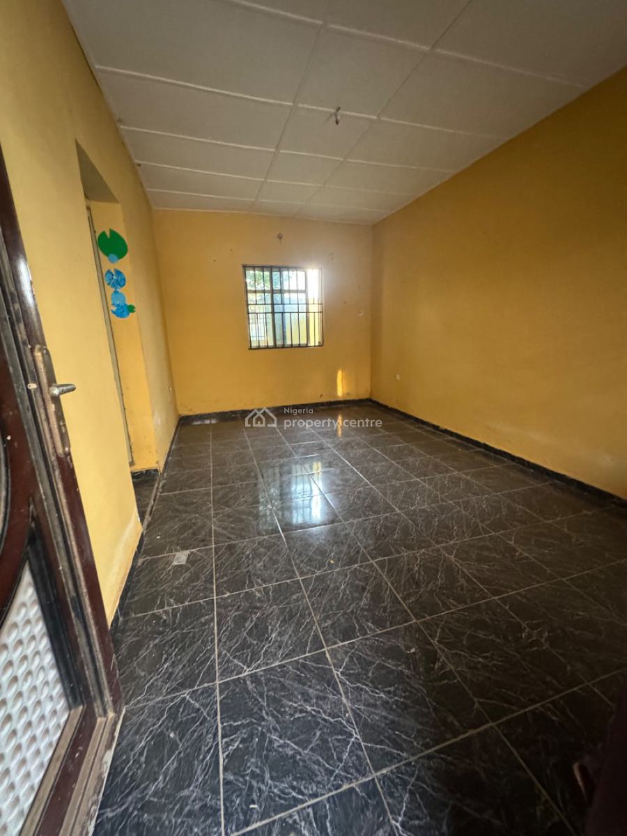 Room and Parlour Self, Awouga Adekunle, Igbogbo, Ikorodu, Lagos, Mini Flat (room and Parlour) for Rent