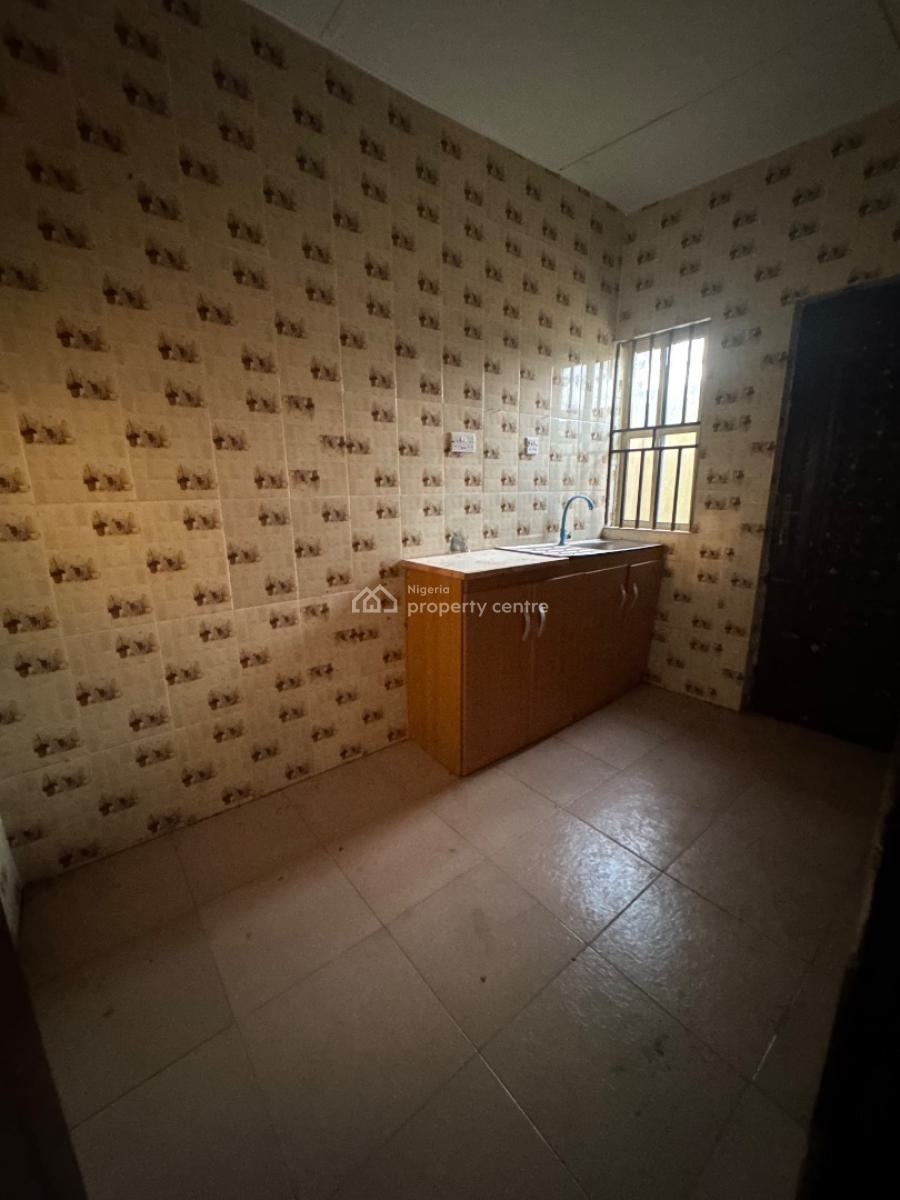 Room and Parlour Self, Awouga Adekunle, Igbogbo, Ikorodu, Lagos, Mini Flat (room and Parlour) for Rent