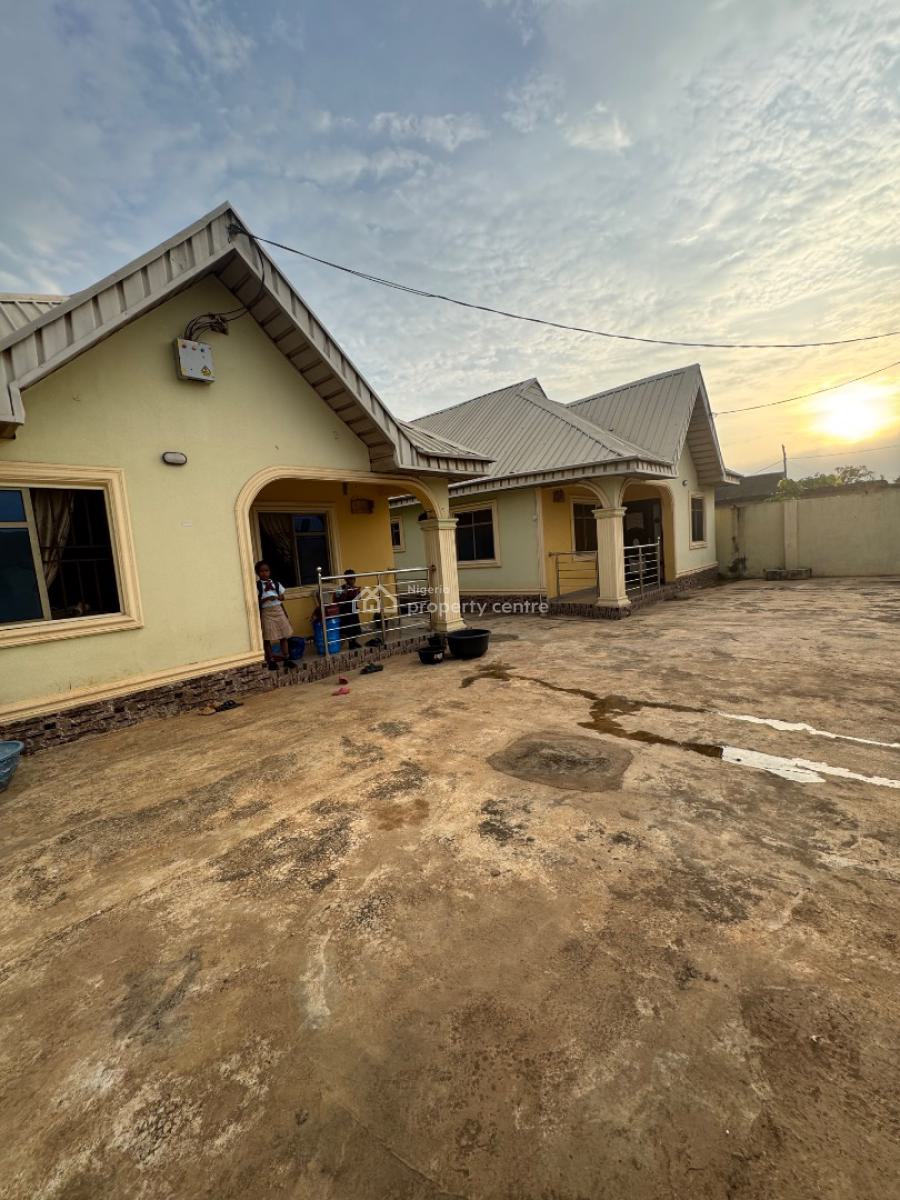 Room and Parlour Self, Awouga Adekunle, Igbogbo, Ikorodu, Lagos, Mini Flat (room and Parlour) for Rent