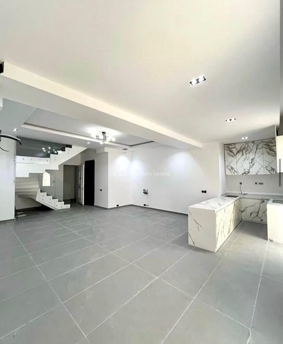 Executive 2-bedroom Maisonette with 1 Bq, Off Bourdillon, Ikoyi, Lagos, Flat / Apartment for Rent