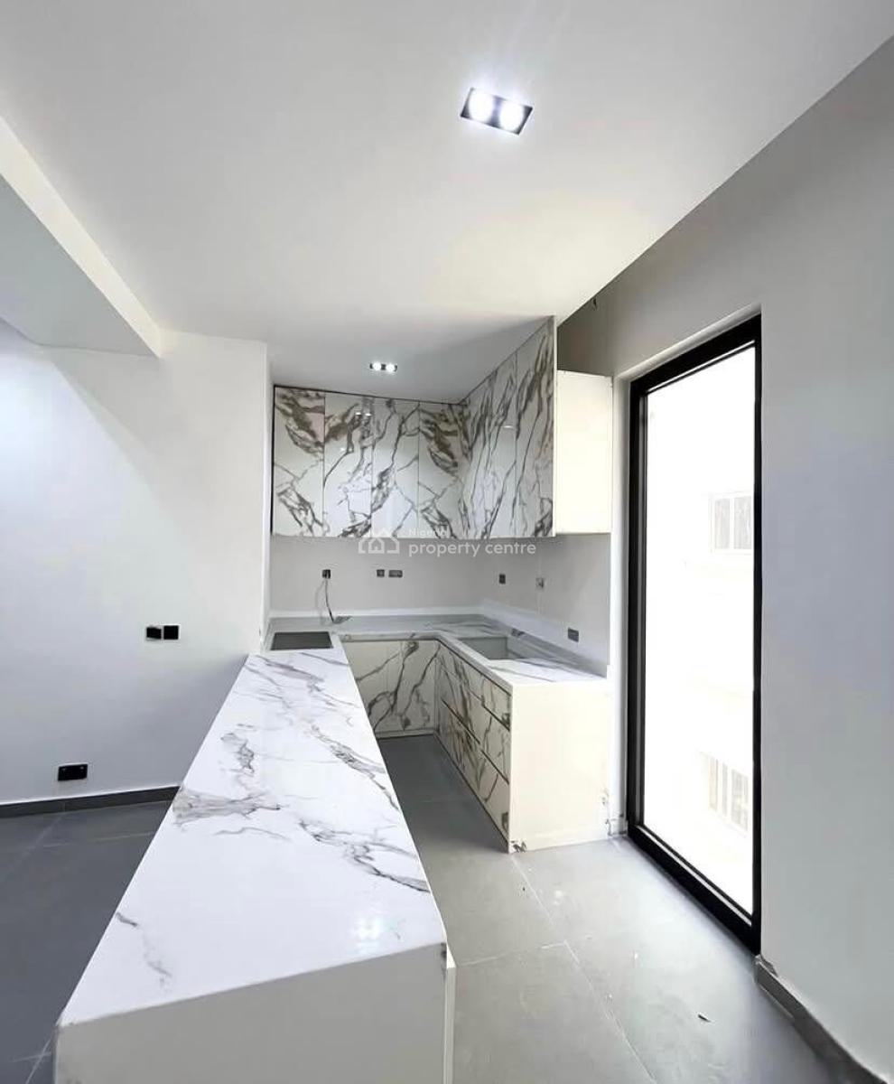 Executive 2-bedroom Maisonette with 1 Bq, Off Bourdillon, Ikoyi, Lagos, Flat / Apartment for Rent