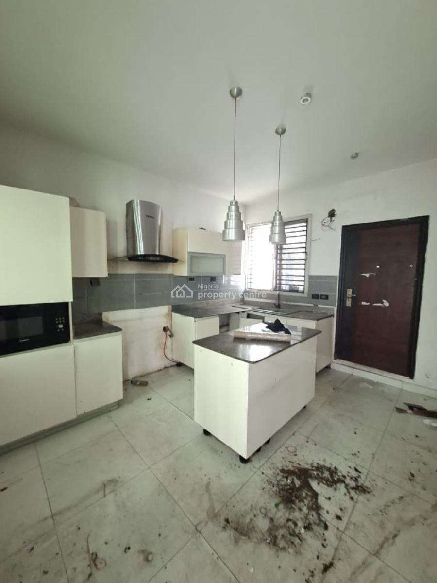 Massively Spacious 4-bedroom Terrace Duplex, Off Freedom Way, Lekki Phase 1, Lekki, Lagos, Terraced Duplex for Rent