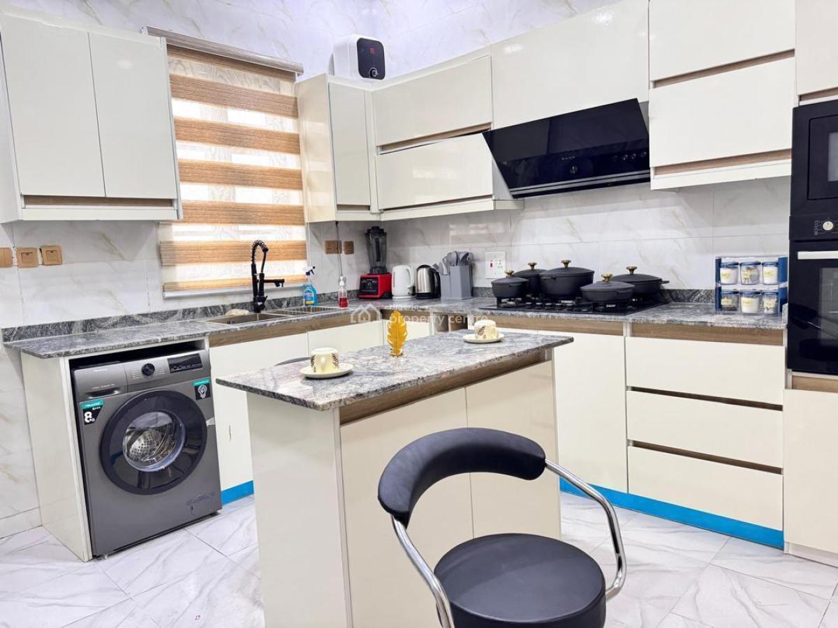 Chevy  3/4 Bedroom Duplex, Lekki, Lagos, Flat / Apartment Short Let