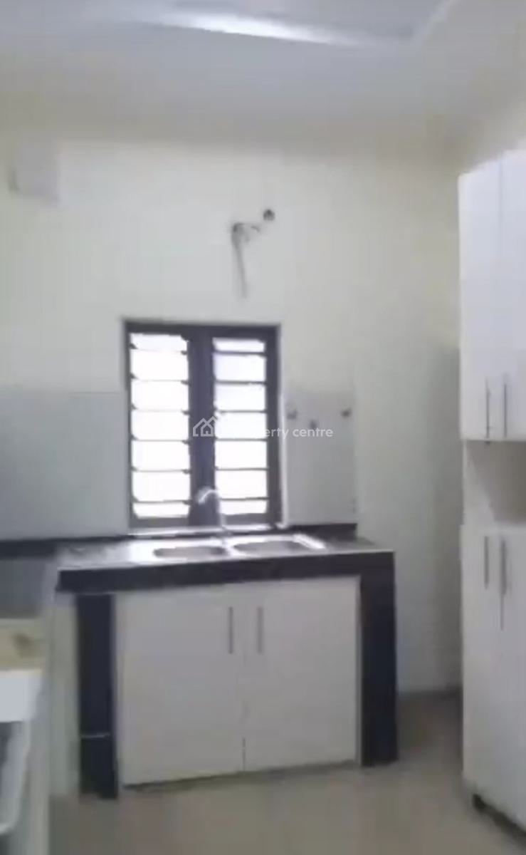 Luxurious 3-bedroom Apartment, Estate, Akowonjo Road, Egbeda, Akowonjo, Alimosho, Lagos, Flat / Apartment for Rent