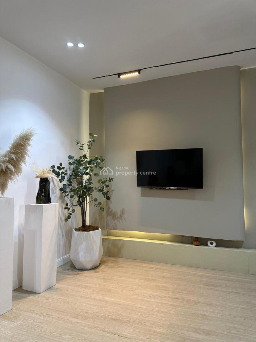 One (1) Bedroom Apartment, Lekki Phase 1, Lekki, Lagos, Flat / Apartment Short Let