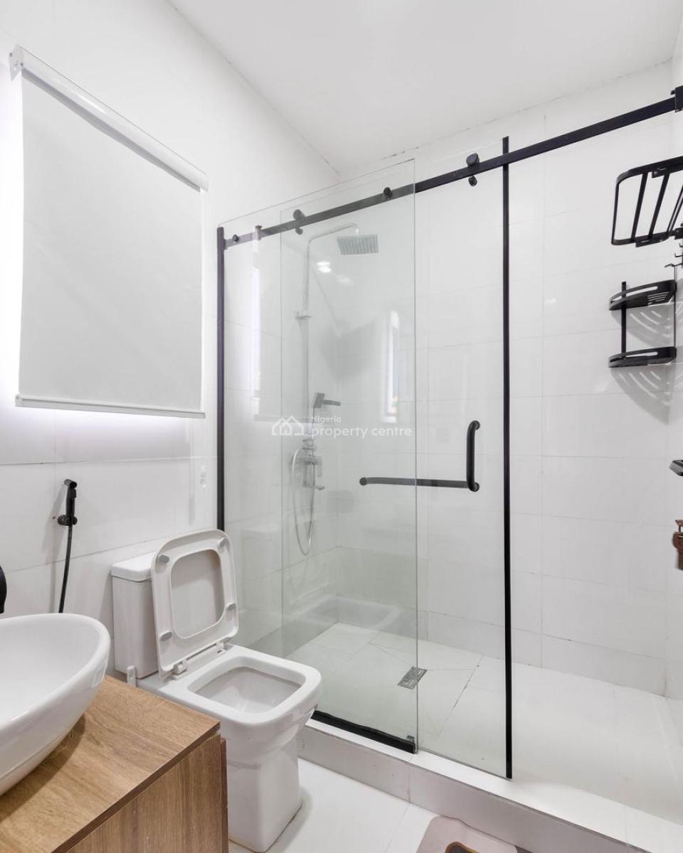 2 Bedroom Apartment, Lekki Phase 1, Lekki, Lagos, Flat / Apartment Short Let
