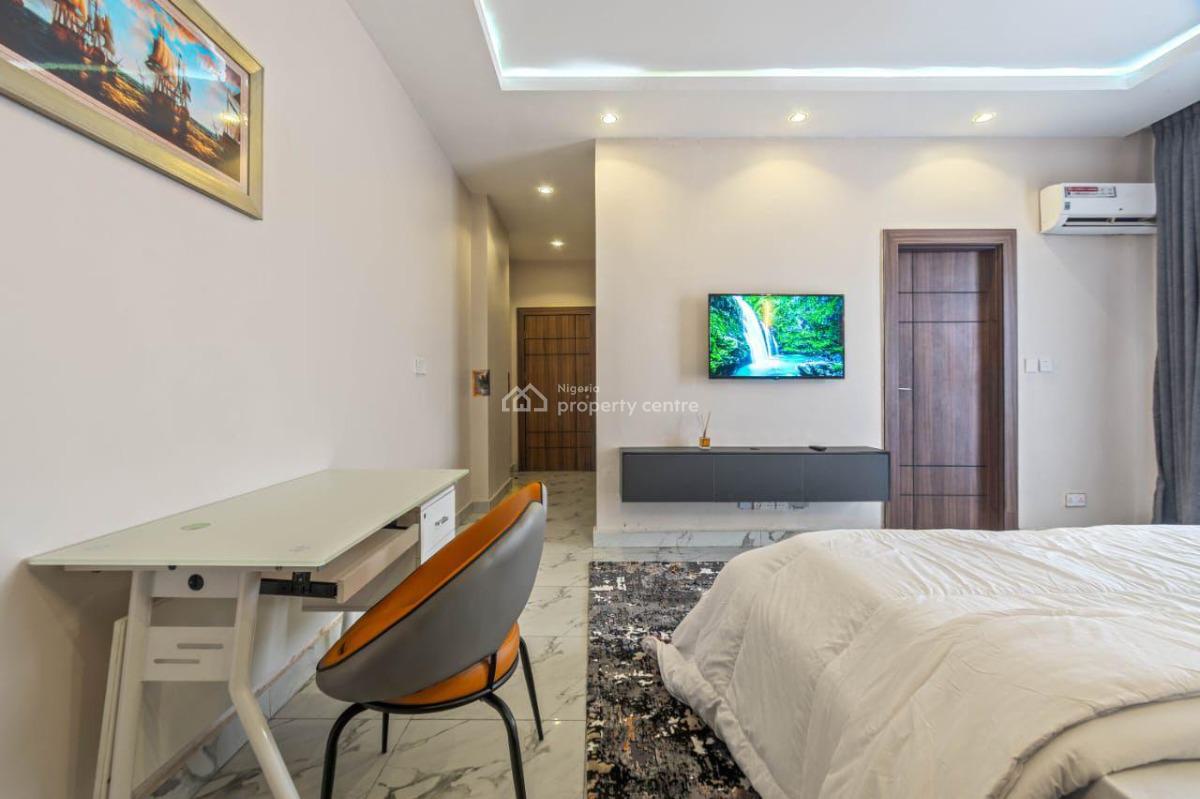 Luxurious 3 Bedroom with Pool, Gym, and Snooker, Periwinkle Residence, Oxygen Condos,, Lekki Phase 1, Lekki, Lagos, Flat / Apartment Short Let