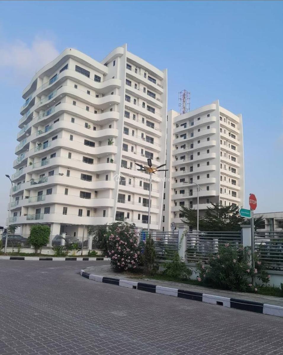 Luxurious 3 Bedroom with Pool, Gym, and Snooker, Periwinkle Residence, Oxygen Condos,, Lekki Phase 1, Lekki, Lagos, Flat / Apartment Short Let