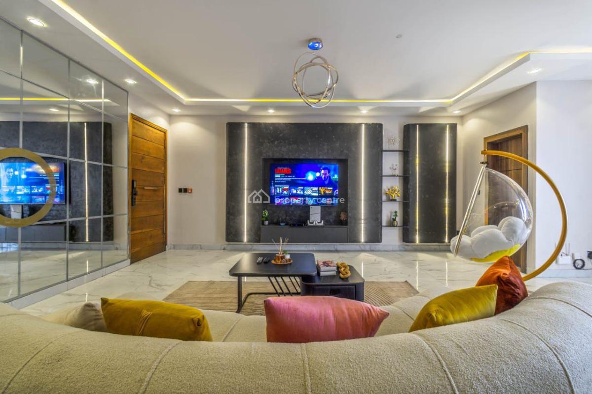 Luxurious 3 Bedroom with Pool, Gym, and Snooker, Periwinkle Residence, Oxygen Condos,, Lekki Phase 1, Lekki, Lagos, Flat / Apartment Short Let