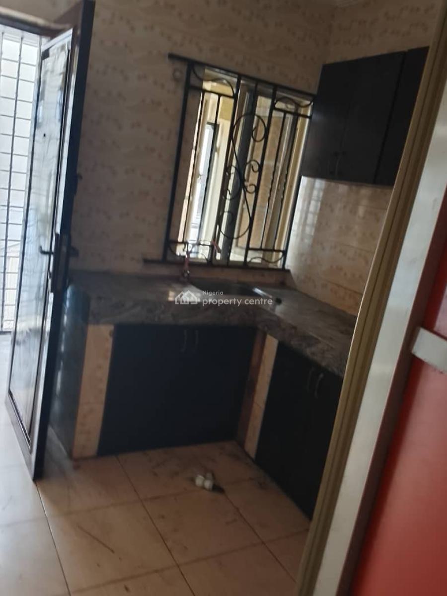 Luxury 3 Bedroom Flat, Federal Housing Estate, Igbogbo, Ikorodu, Lagos, House for Rent
