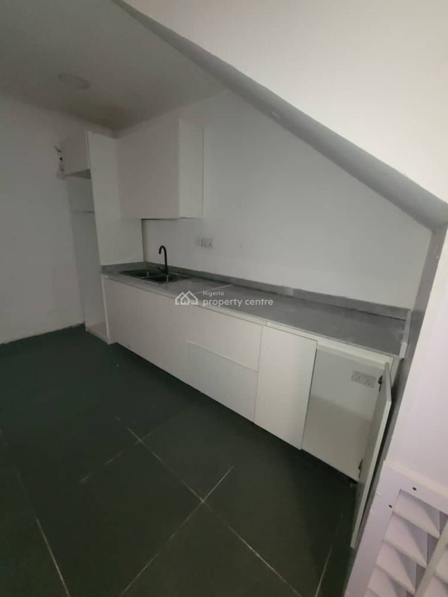 Spacious Lux 1bedroom Maisonette Apartment with Fitted Kitchen, Ologolo, Lekki, Lagos, Mini Flat (room and Parlour) for Rent