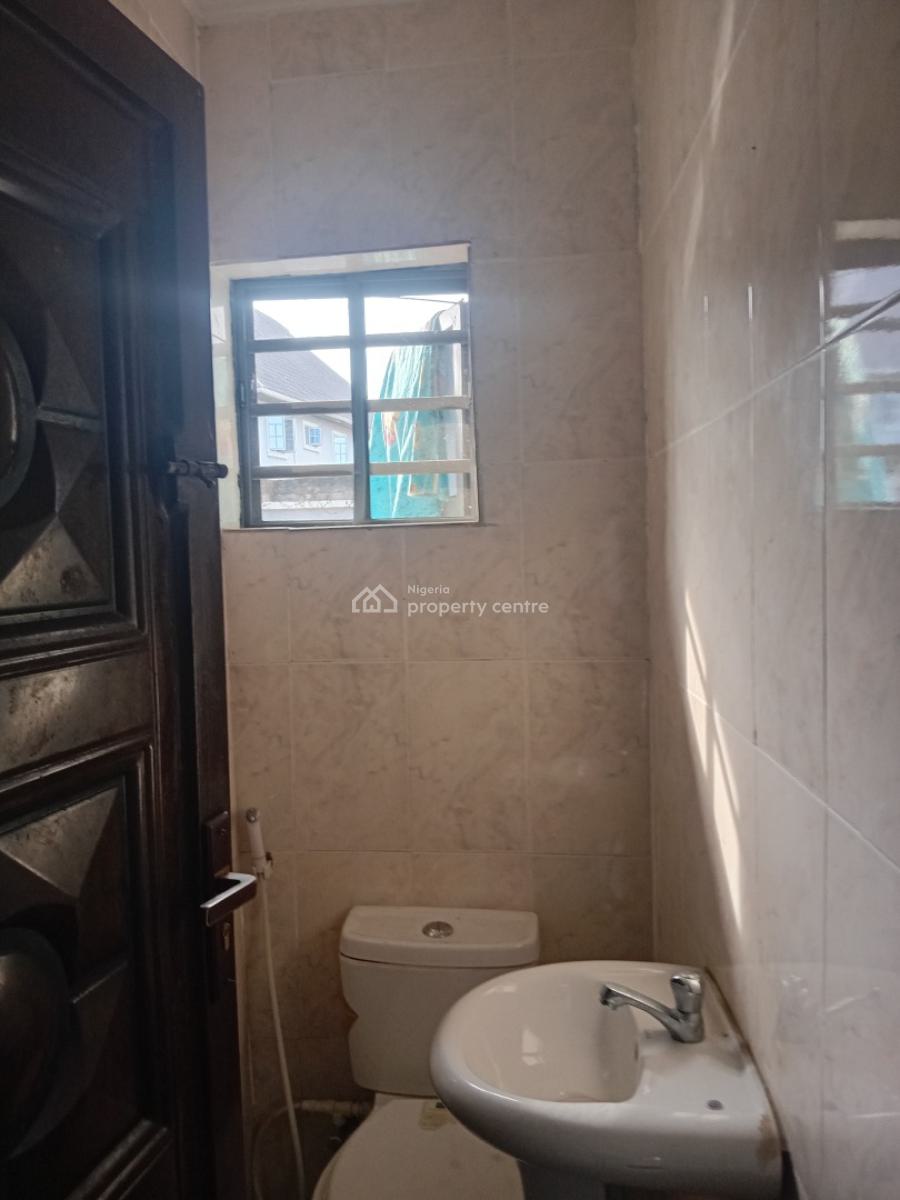 Clean and Luxury 2 Bedroom Flat, 17 Kolawole Street,  Seaside Estate, Badore, Ajah, Lagos, Flat / Apartment for Rent