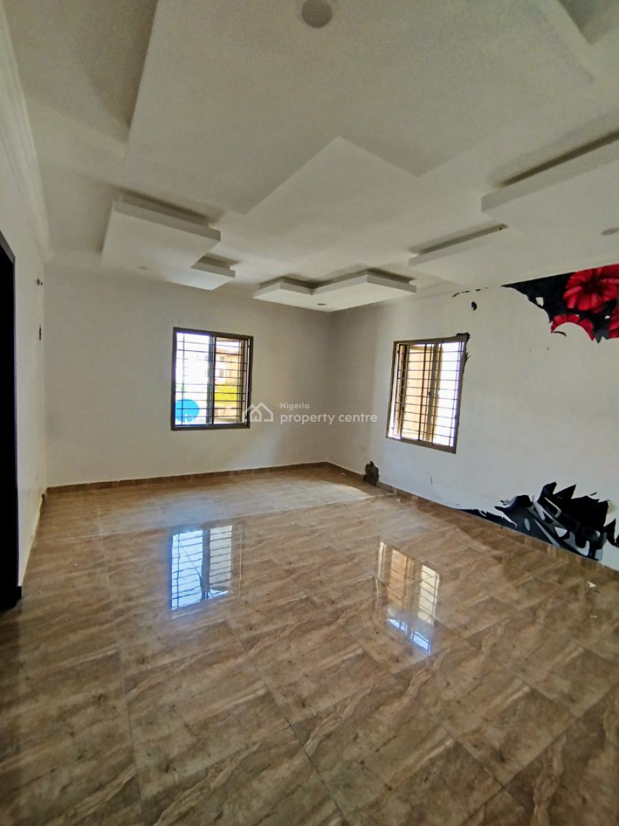 Neat, Well Maintained 3-bedroom Semi Detached House with Bq, Lekki Phase 1, Lekki, Lagos, Flat / Apartment for Rent