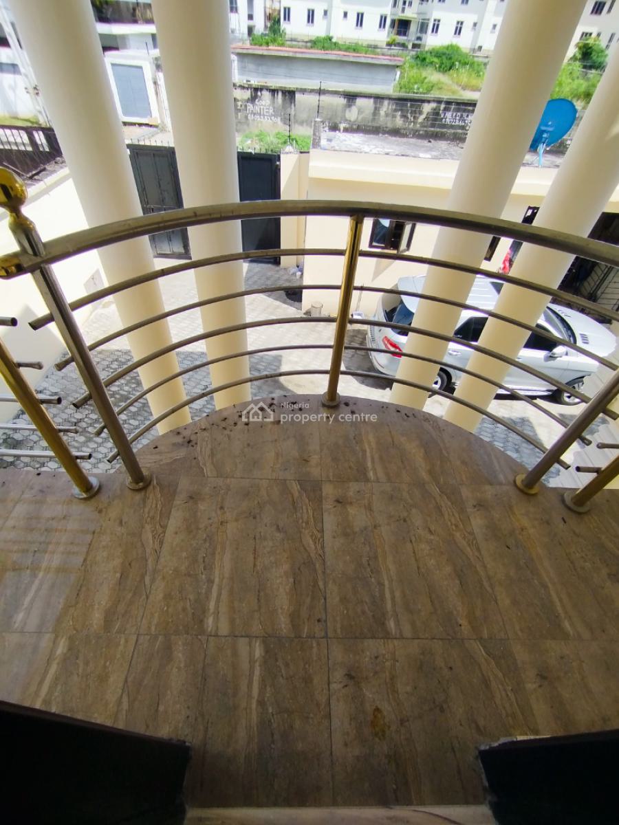 Neat, Well Maintained 3-bedroom Semi Detached House with Bq, Lekki Phase 1, Lekki, Lagos, Flat / Apartment for Rent
