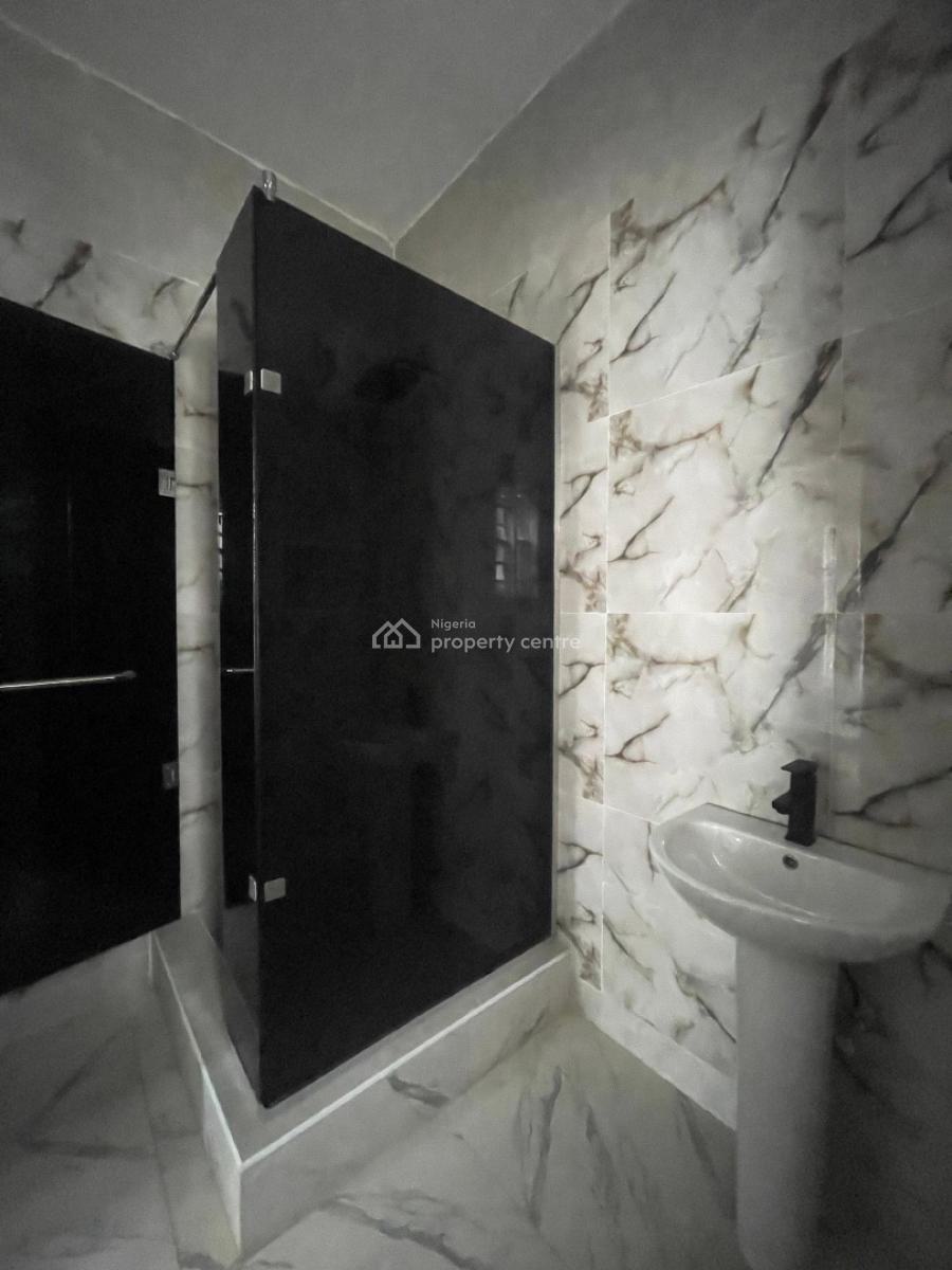 Luxurious 2 Bedroom Apartment, Ajah, Lagos, Flat / Apartment for Sale