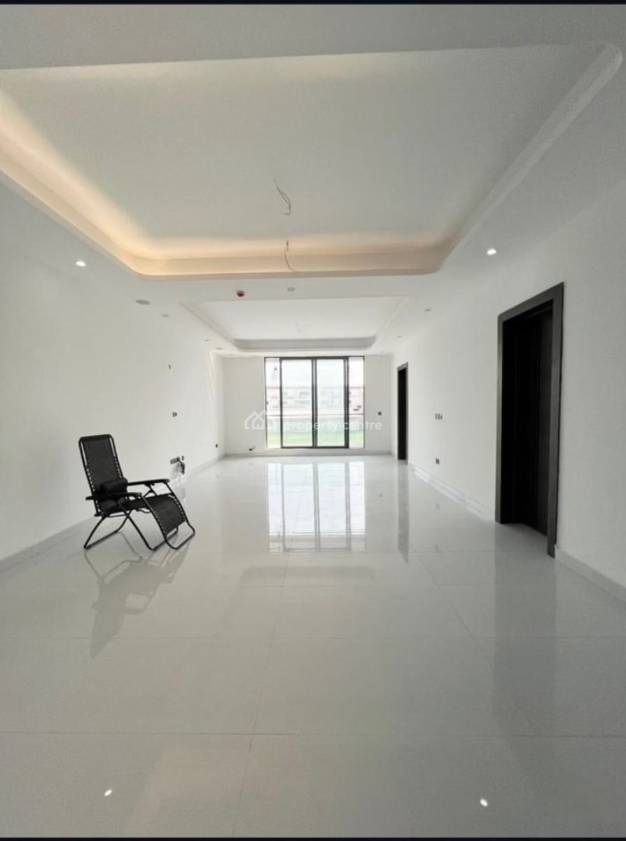 Nicely Done 2 Bedroom Service Apartment, Lekki Phase 1, Lekki, Lagos, Flat / Apartment for Sale