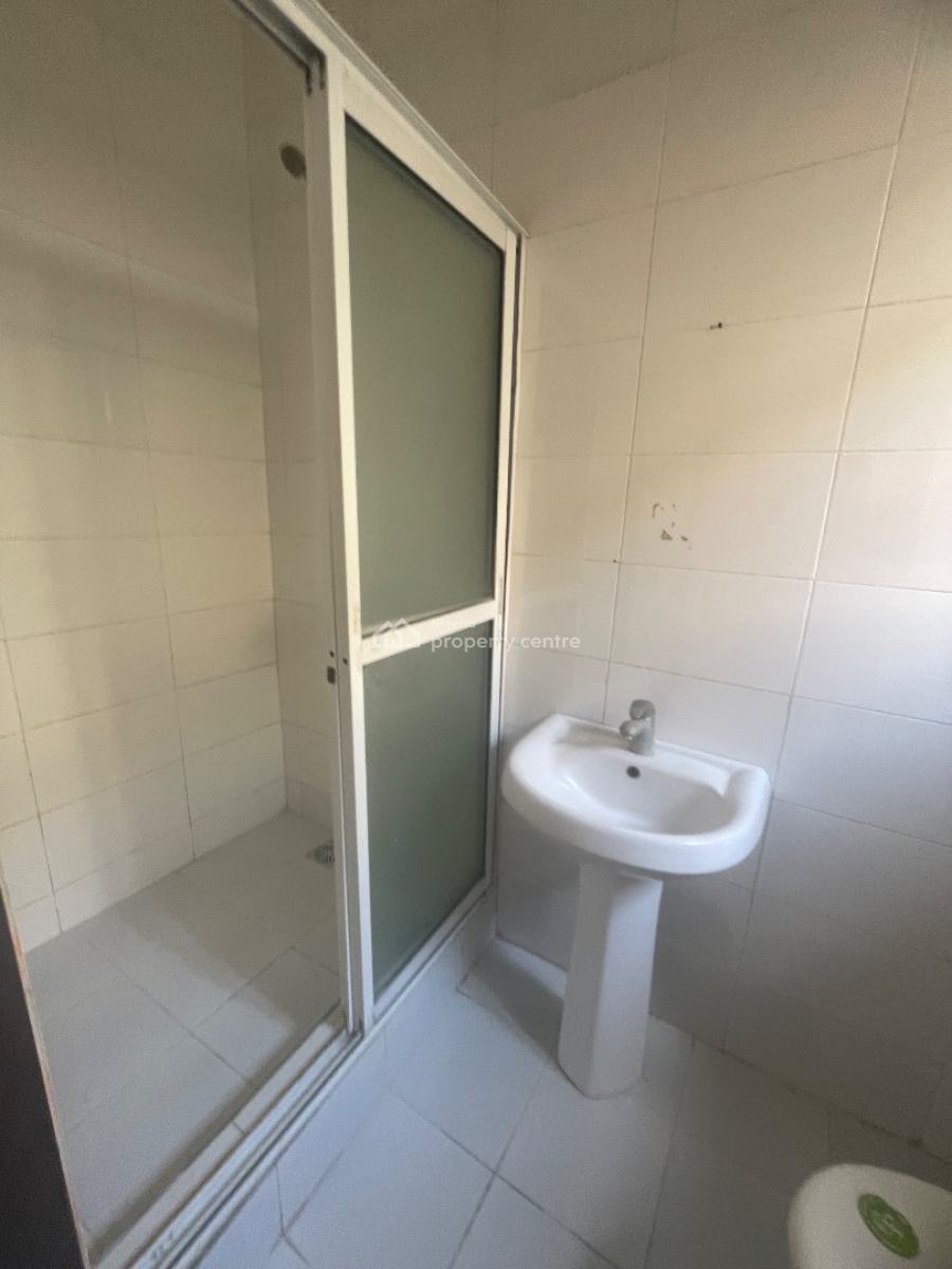 Spacious 3 Bedroom with  22/24hrs Light Call to Access, Ado, Ajah, Lagos, House for Rent