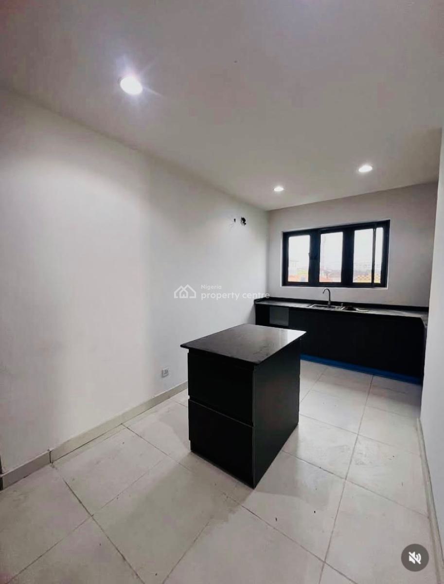 Spacious 2 Bedroom Apartment, Ikate, Lekki, Lagos, Flat / Apartment for Rent