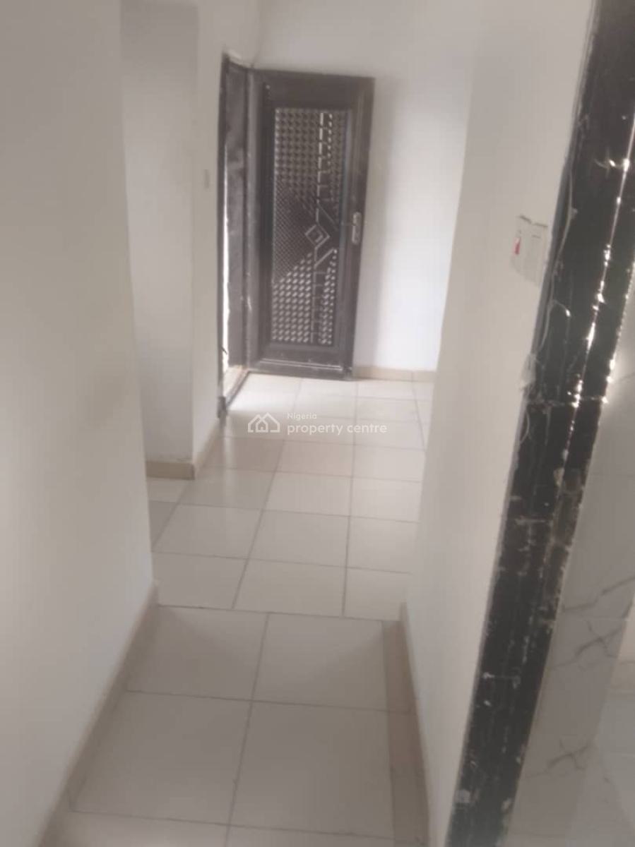 Excellent 1 Bedroom Apartment, 6th Avenue, Gwarinpa, Abuja, Flat / Apartment for Rent