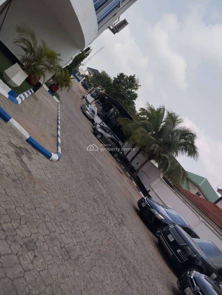 Immaculately Clean, Spacious and Serviced 3 Bedroom, Asokoro District, Abuja, Flat / Apartment for Rent