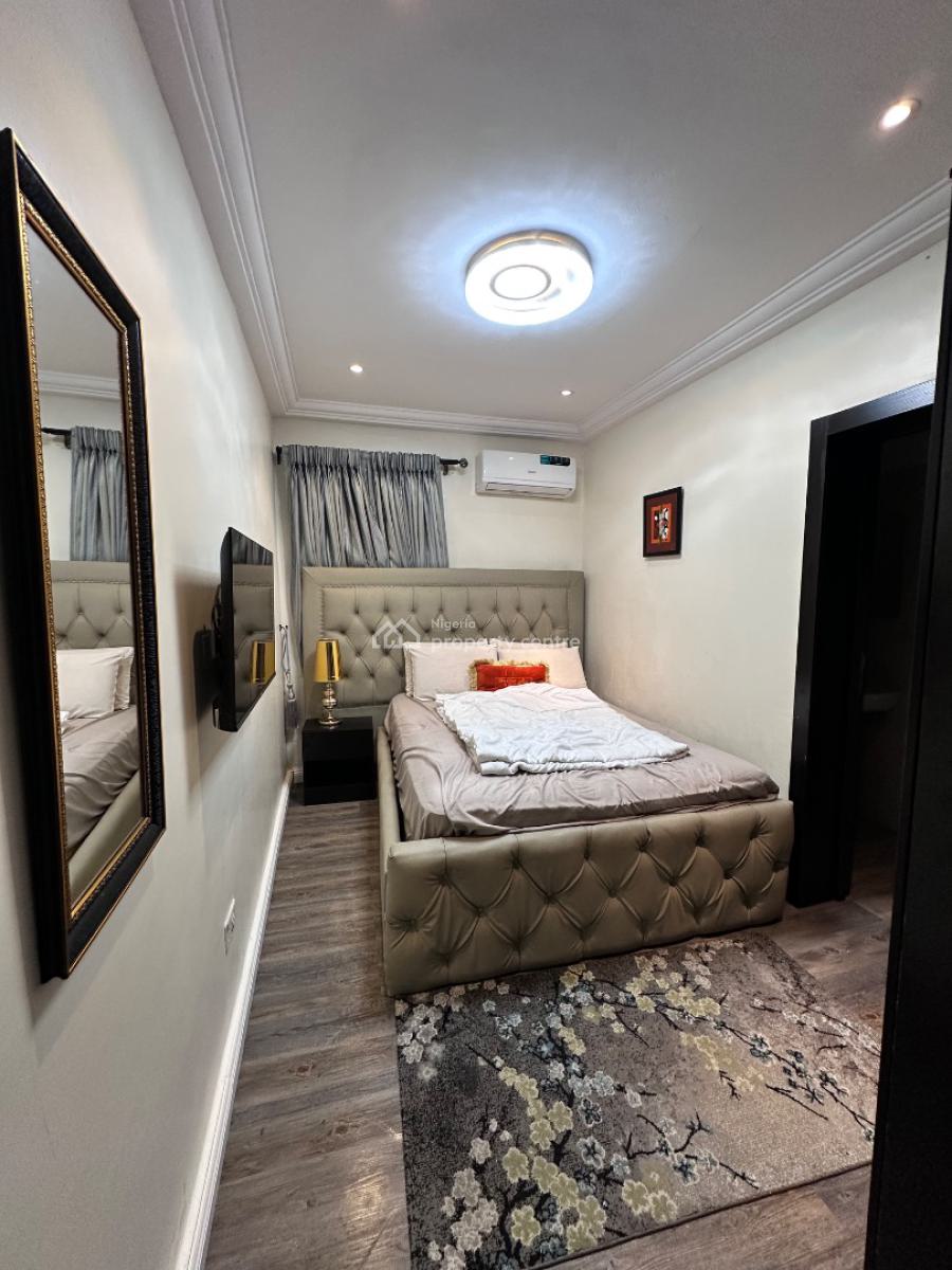 Luxury 2 Bedroom Apartment, Off Admiralty Way, Lekki Phase 1, Lekki, Lagos, Flat / Apartment Short Let