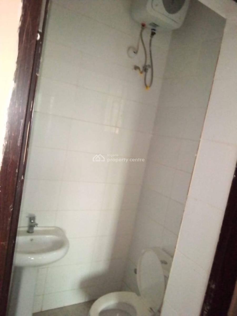 Beautiful 2 Bedroom in a Decent Estate, Citizen Avenue, Dawaki, Gwarinpa, Abuja, Flat / Apartment for Rent