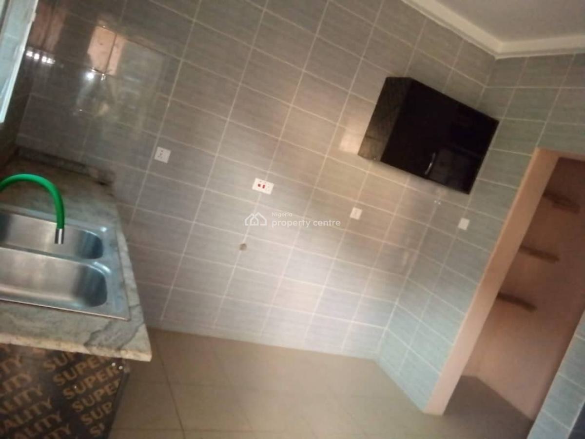 Beautiful 2 Bedroom in a Decent Estate, Citizen Avenue, Dawaki, Gwarinpa, Abuja, Flat / Apartment for Rent