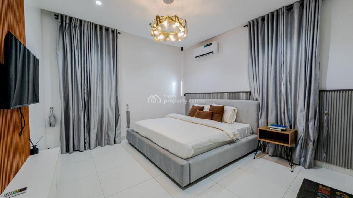 Luxury and Sophisticated 1 Bedroom Apartment, Kunsela Estate, Ikate, Lekki, Lagos, Mini Flat (room and Parlour) Short Let