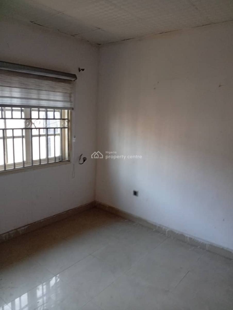 Spacious 2 Bedroom Apartment, Gra Phase 1, Magodo, Lagos, Flat / Apartment for Rent