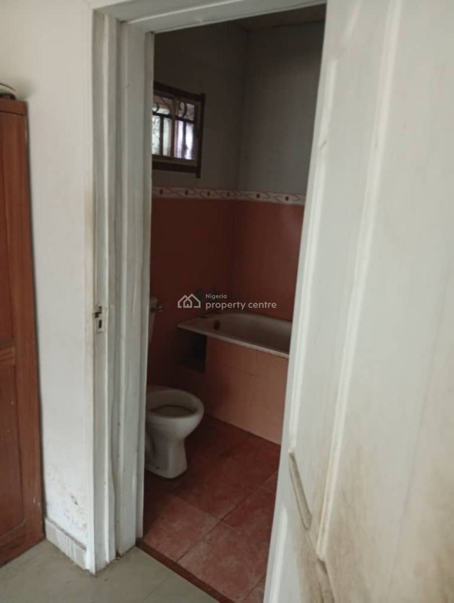 Spacious 2 Bedroom Apartment, Gra Phase 1, Magodo, Lagos, Flat / Apartment for Rent