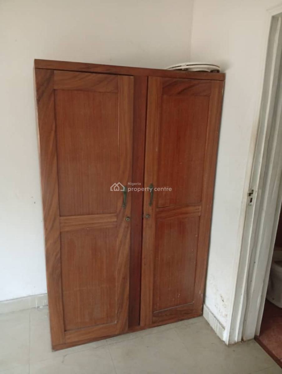 Spacious 2 Bedroom Apartment, Gra Phase 1, Magodo, Lagos, Flat / Apartment for Rent