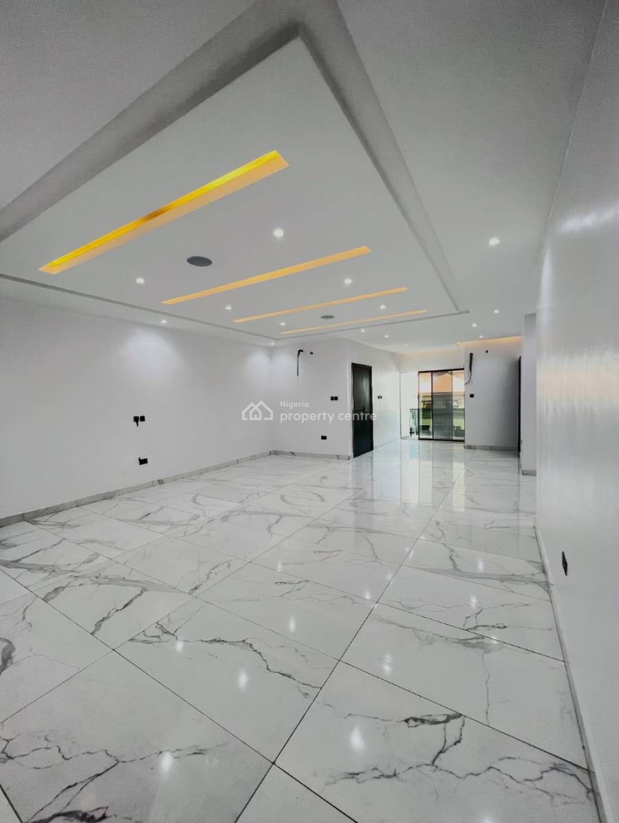 Exquisite 3 Bedroom Apartment + Bq, Lekki Phase 1, Lekki, Lagos, Flat / Apartment for Sale