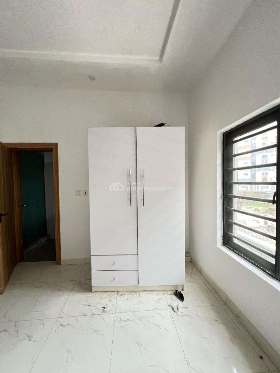 Contemporary 3 Bedroom in with Elevator, Gym Suitable for Investment, Lekki Phase 1, Lekki, Lagos, Flat / Apartment for Sale