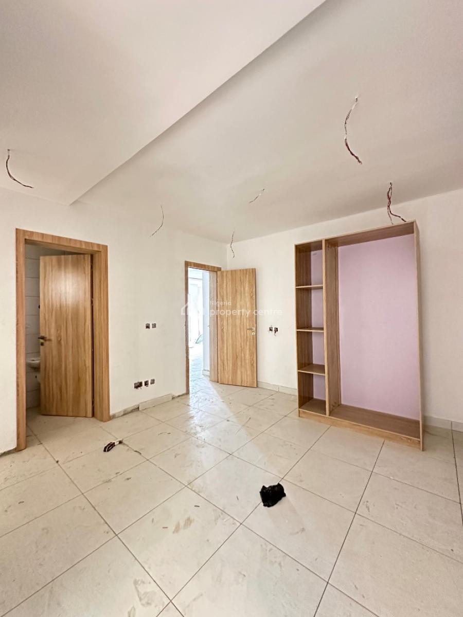 Spacious 2 Bedroom Apartment with  Bq, Pool, Elevator and Gym., Lekki Phase 1, Lekki, Lagos, Flat / Apartment for Sale