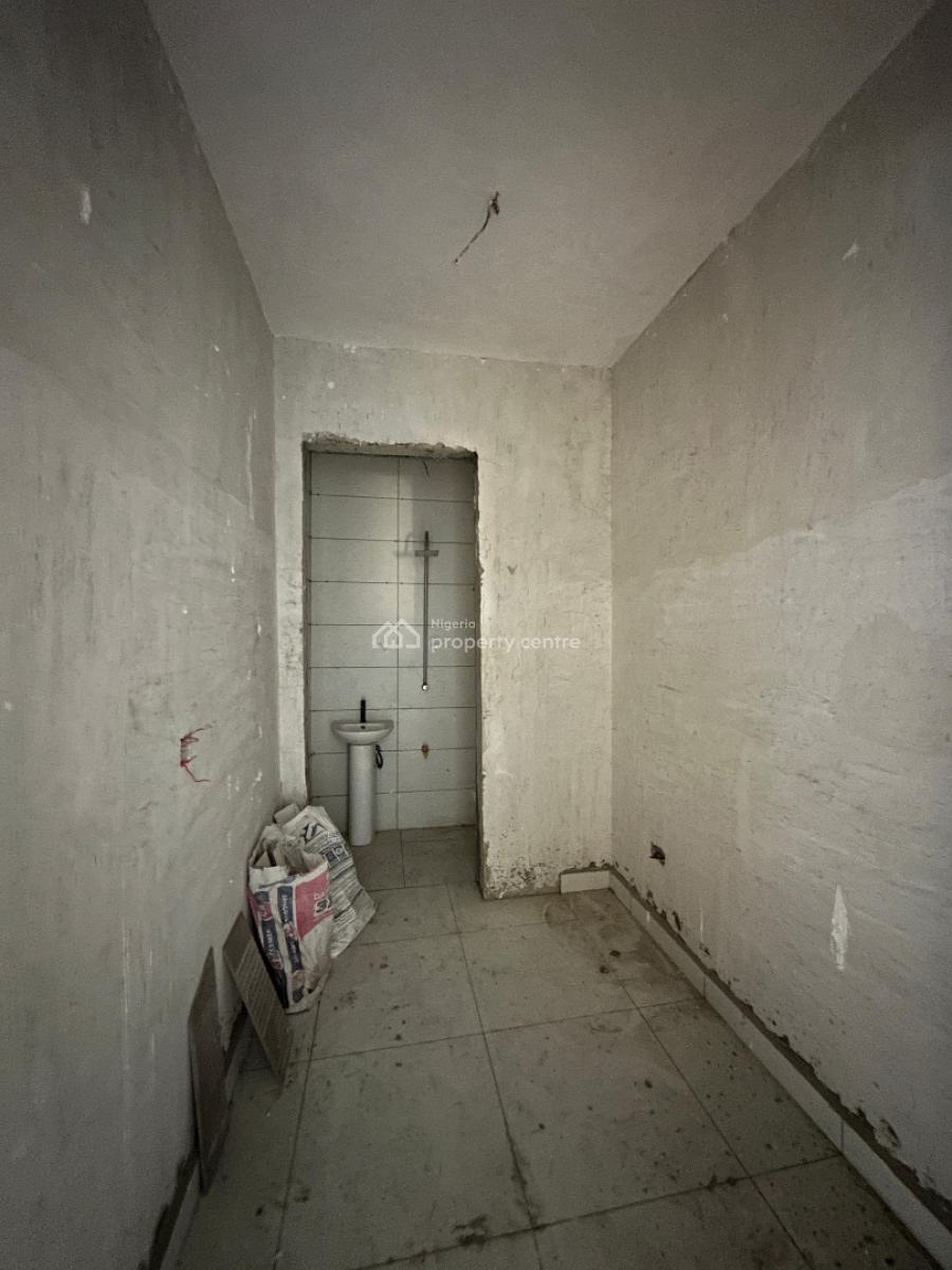 Spacious 2 Bedroom Apartment with  Bq, Pool, Elevator and Gym., Lekki Phase 1, Lekki, Lagos, Flat / Apartment for Sale