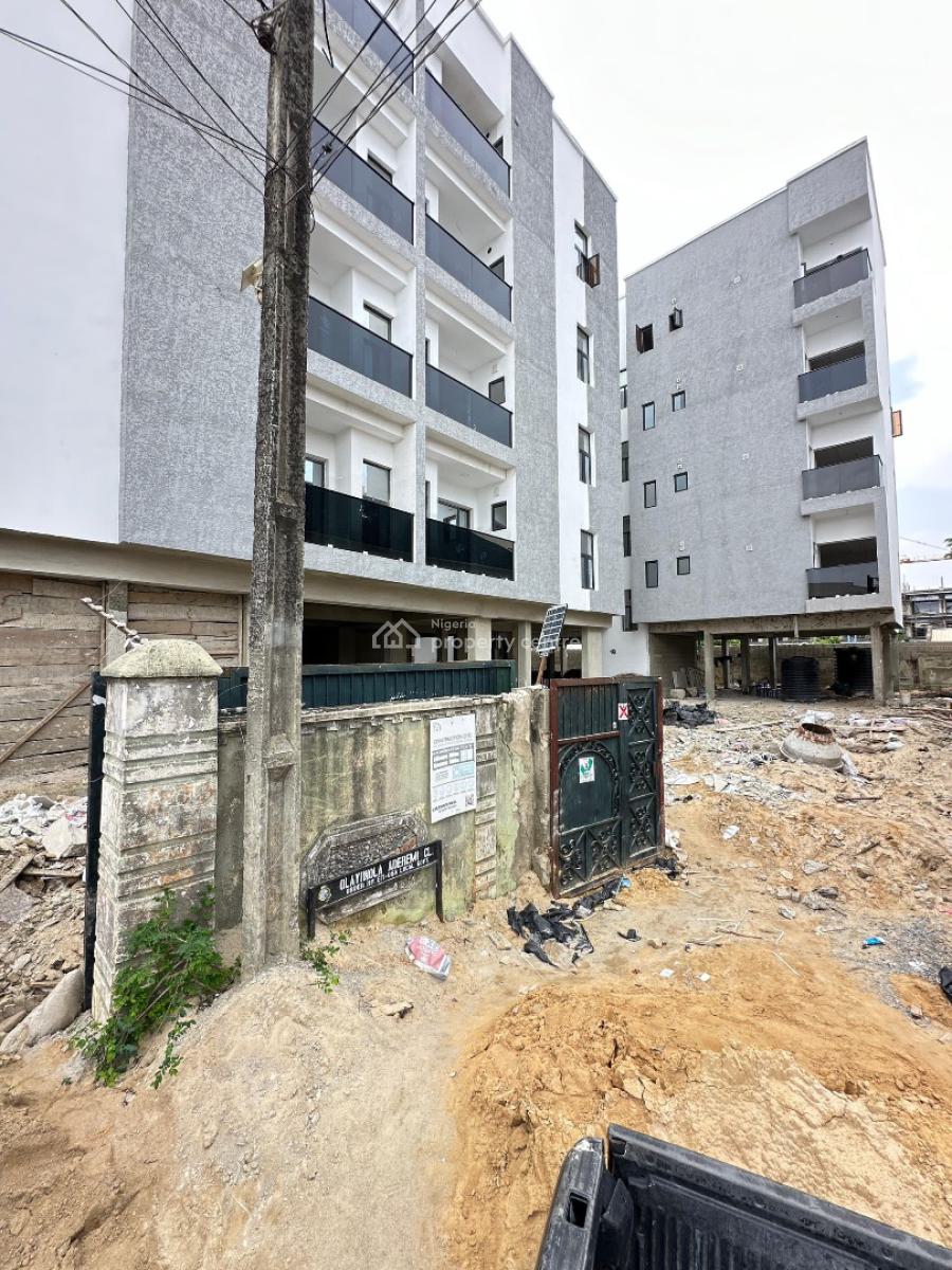 Spacious 2 Bedroom Apartment with  Bq, Pool, Elevator and Gym., Lekki Phase 1, Lekki, Lagos, Flat / Apartment for Sale