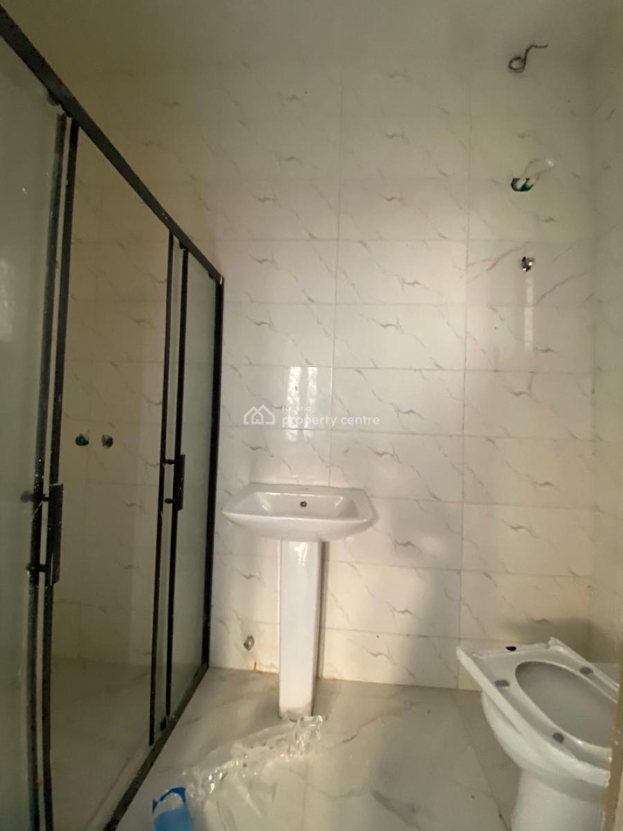 3 Bedrom Duplex, Cristal Court Close to Abraham Adesanya, Ajah, Lagos, Terraced Duplex for Rent