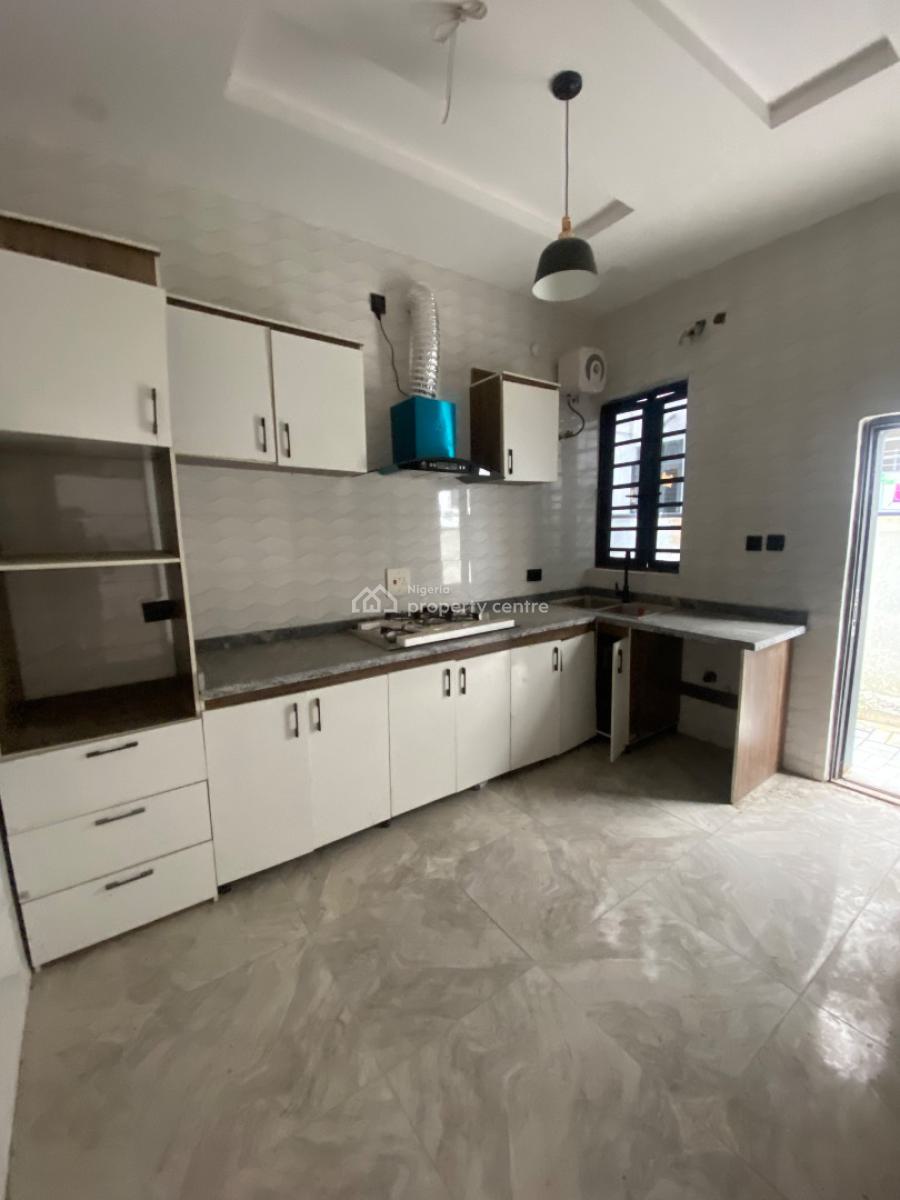 3 Bedrom Duplex, Cristal Court Close to Abraham Adesanya, Ajah, Lagos, Terraced Duplex for Rent